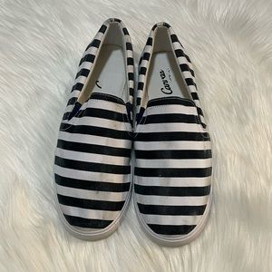 Land's End Women's Canvas Shoes In Blue & White Size 8